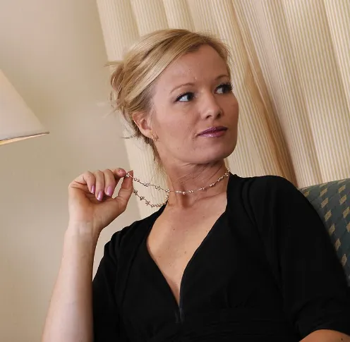 RENCONTRE PAR TÉLÉPHONE - CHRYSTELLE